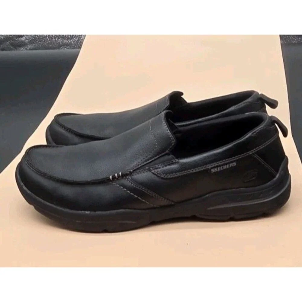 Skechers Harper Forde Shoes Black Leather Relaxed Fit Slip On Loafers Mens Sz 10